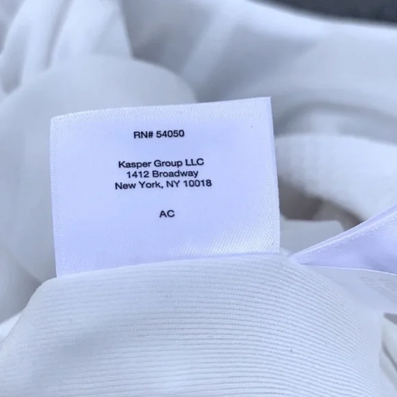 Pappagallo Natural White/Gold Textured Floral Print Sheath Dress - Picture 14 of 16